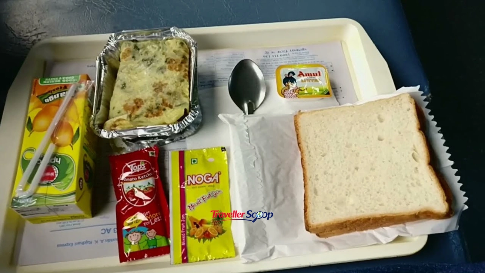 Rajdhani Express train from Delhi to Mumbai meal service Rajdhani Express train from Delhi to Mumbai meal service