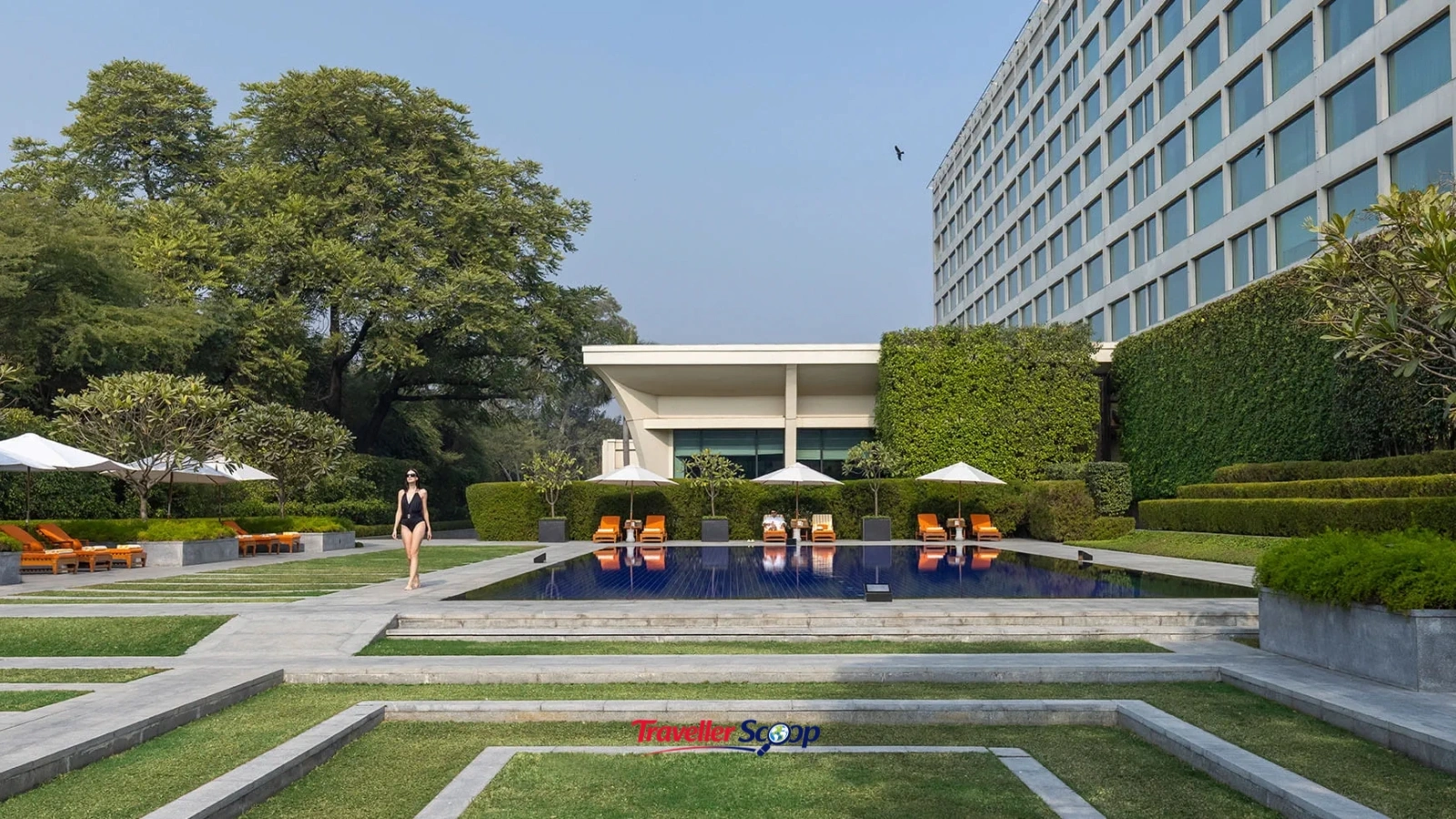 The Oberoi New Delhi suite — refined luxury hotel in Delhi with stunning views for honeymooners