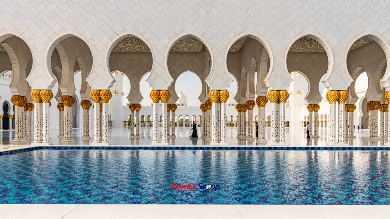 Indian family at Abu Dhabi’s Sheikh Zayed Grand Mosque Indian family at Abu Dhabi's Sheikh Zayed Grand Mosque