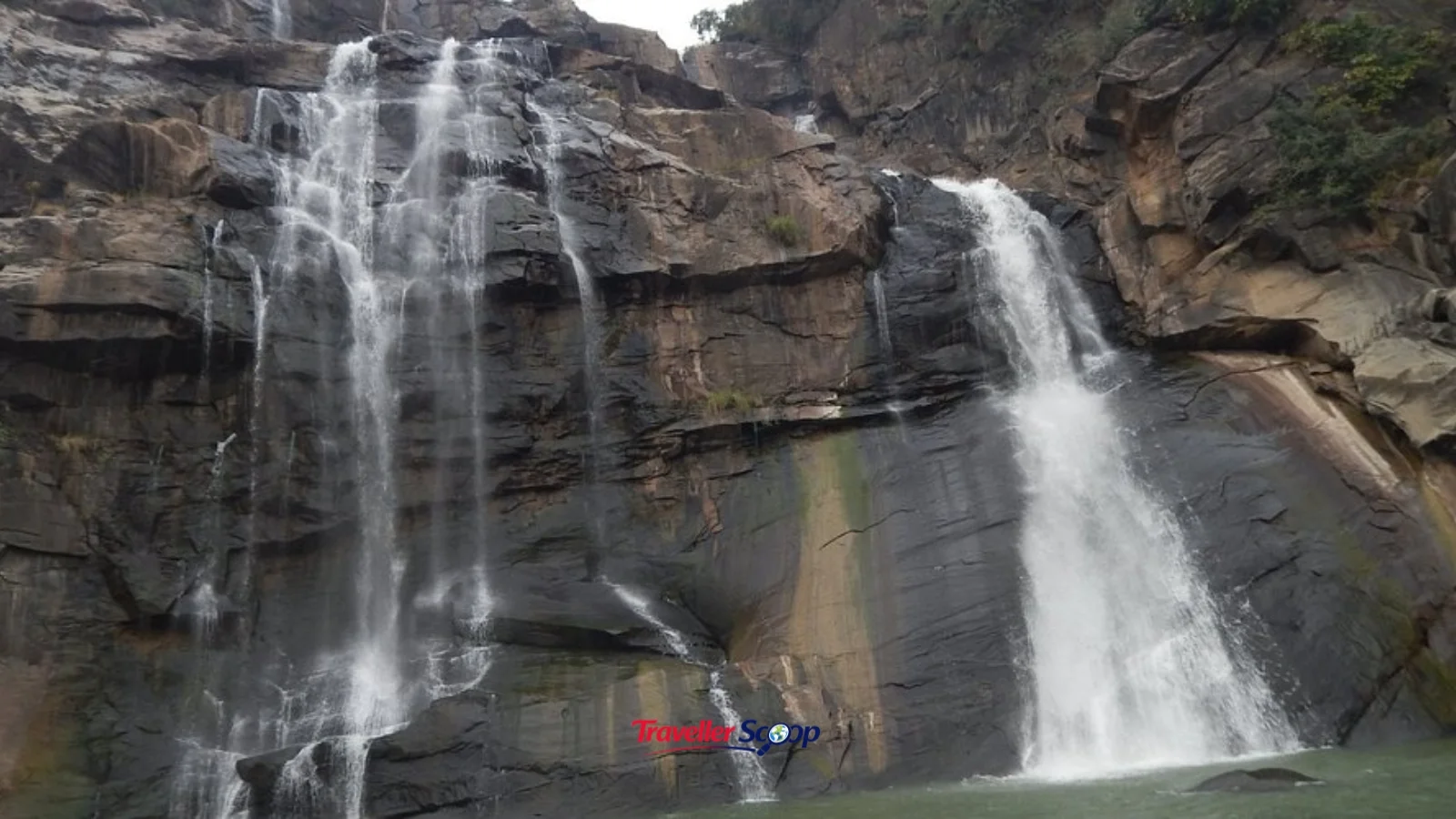 Hundru Falls near Ranchi, a Vande Bharat getaway from Kolkata in monsoon